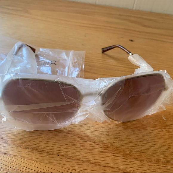 NWT Givenchy Gradient Sunglasses Gold Red 100% Authentic - Picture 5 of 12